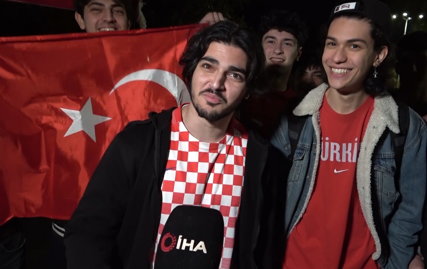 dev ekrandaki bitis duduguyle antalyada bayram havasi esti 1