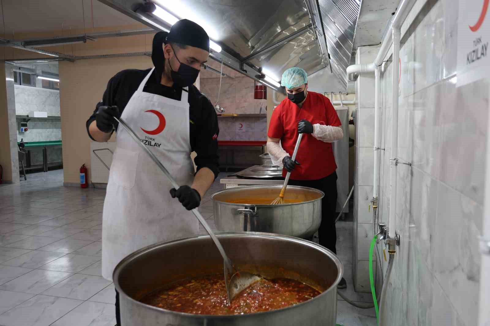 dev kazanlar ihtiyac sahipleri icin kayniyor 1 uigZhSVm