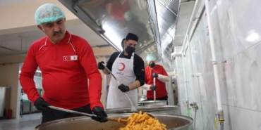 dev-kazanlar-ihtiyac-sahipleri-icin-kayniyor-2NSrFVvq.jpg