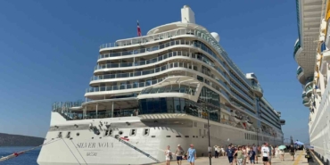 dev-kruvaziyerler-bodruma-demir-atti-3-bin-319-turist-geldi-jLfka5Zr.jpg