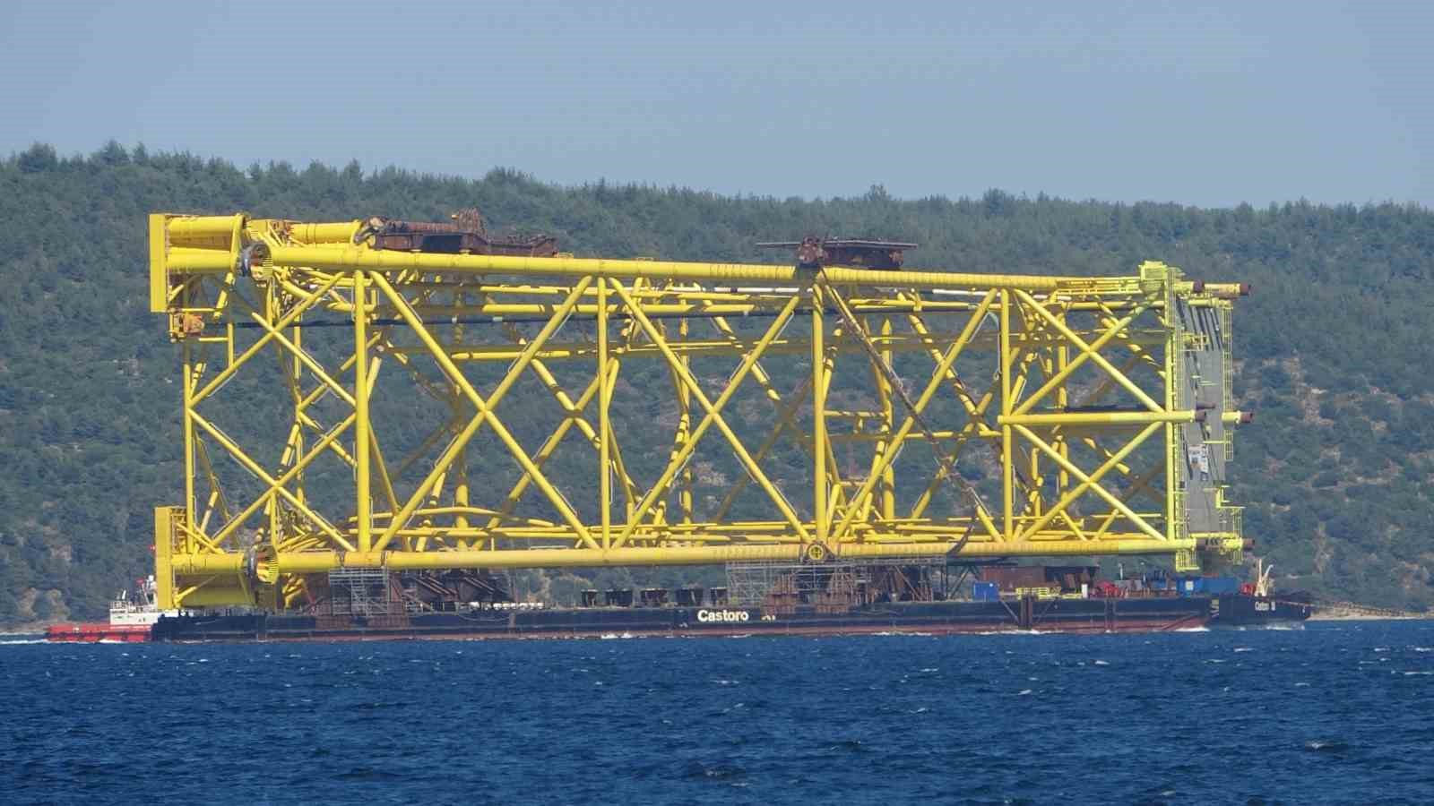 Dev sondaj platformu iskelesi Çanakkale Boğazı’ndan geçiyor 9 dev sondaj platformu iskelesi canakkale bogazindan geciyor 5 DTuGL6Dm