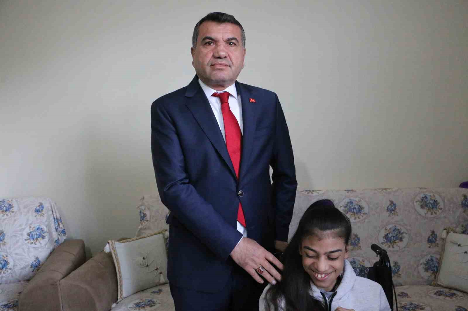 devlet bahceliden diyarbakirli engelli kiza tekerlekli sandalye surprizi 3 e5IzPDNB