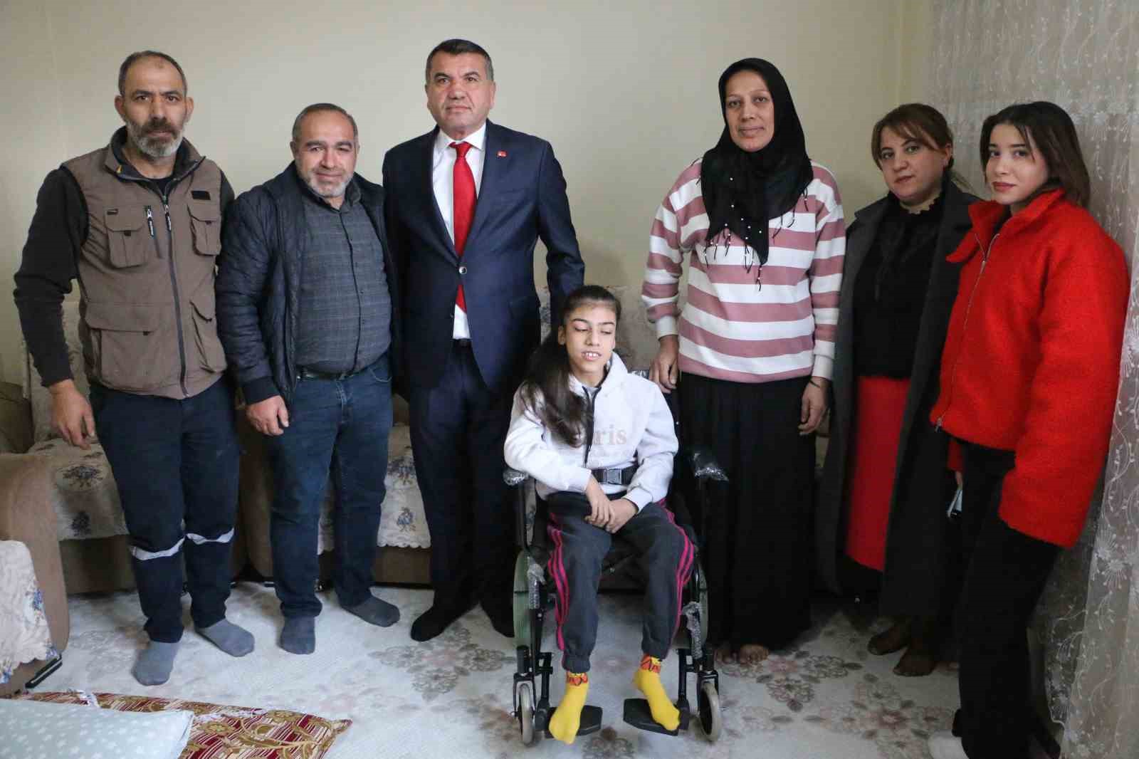 devlet bahceliden diyarbakirli engelli kiza tekerlekli sandalye surprizi 4 e9XLZwwu