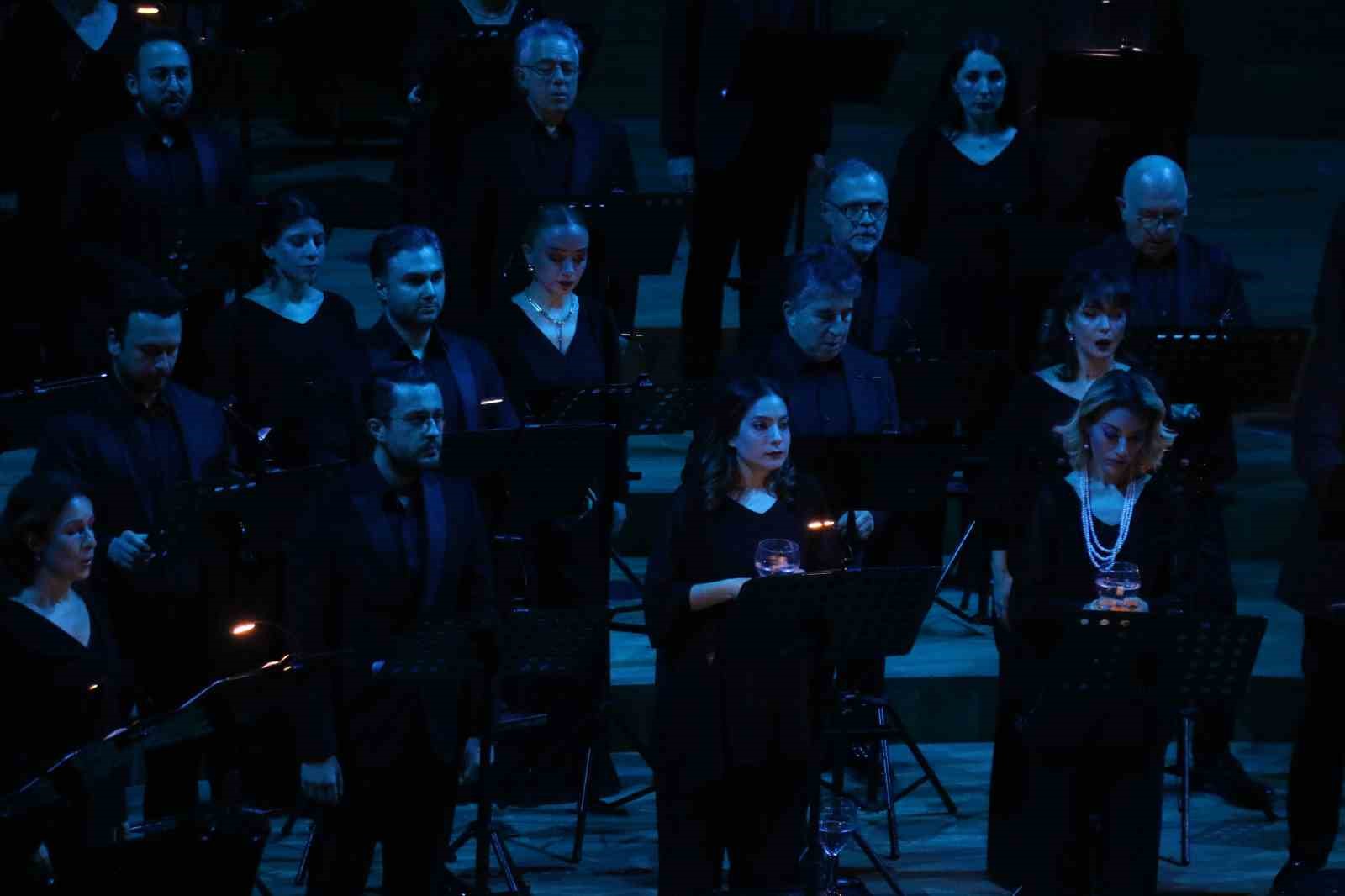 devlet coksesli korosundan aurora konseri 8 OYmJcQgd