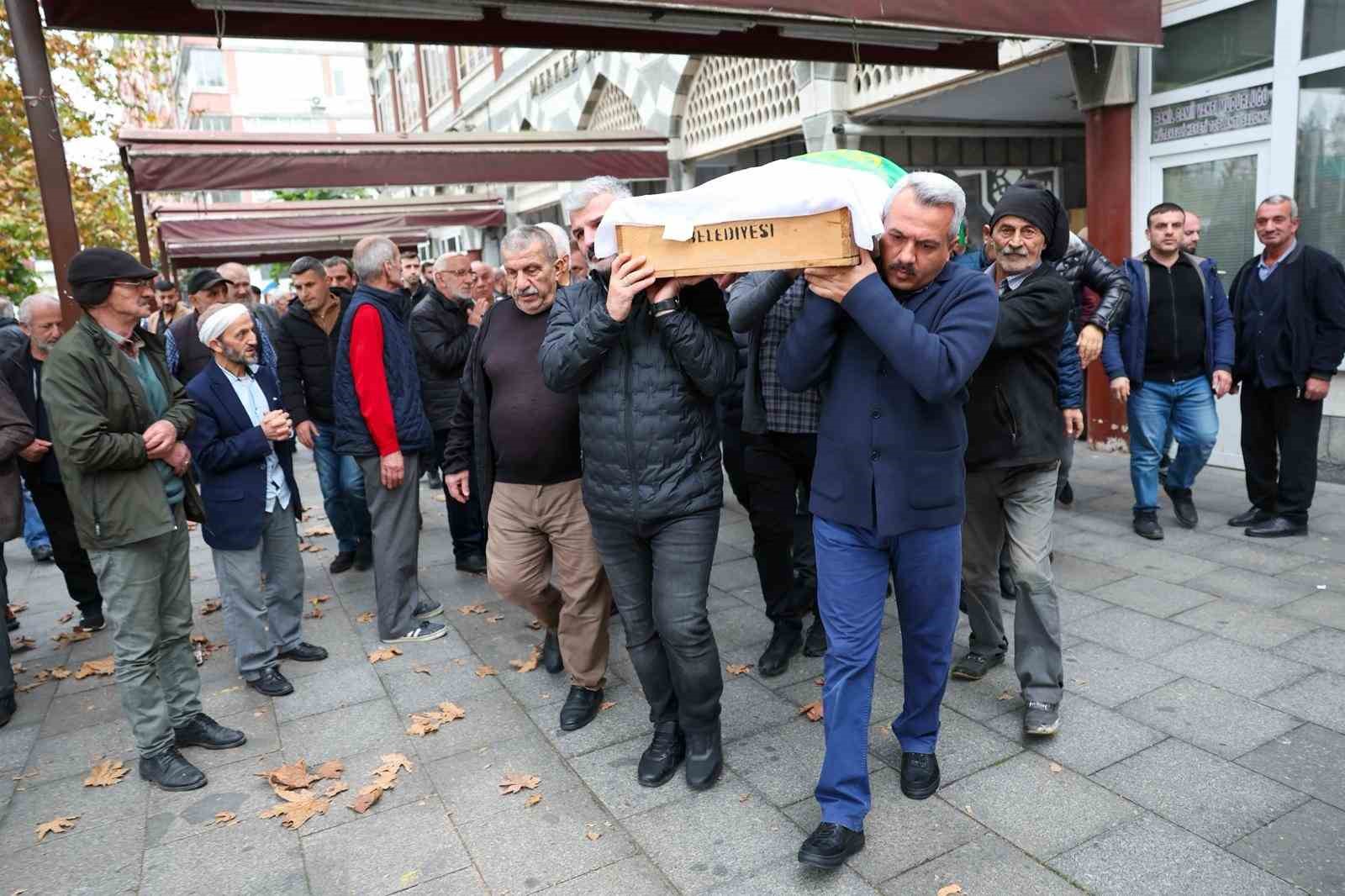 Devlet himayesinde yetişti, son yolculuğuna protokol uğurladı 8 devlet himayesinde yetisti son yolculuguna protokol ugurladi 4 PPe9cZjG