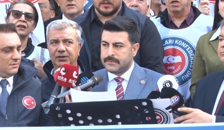 devlet-memurlari-konfederasyonu-baskani-kaya-tum-kamu-calisanlarina-3600-ek-gosterge-verilsin-vl9jHKOY.jpg