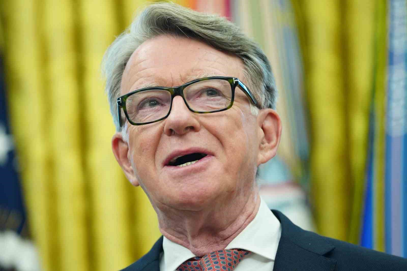 devlet sirlarini epstein ile paylasmakla suclanan ingiliz siyasetci mandelson lordlar kamarasindan ayrilacak 0 zPBWHWke