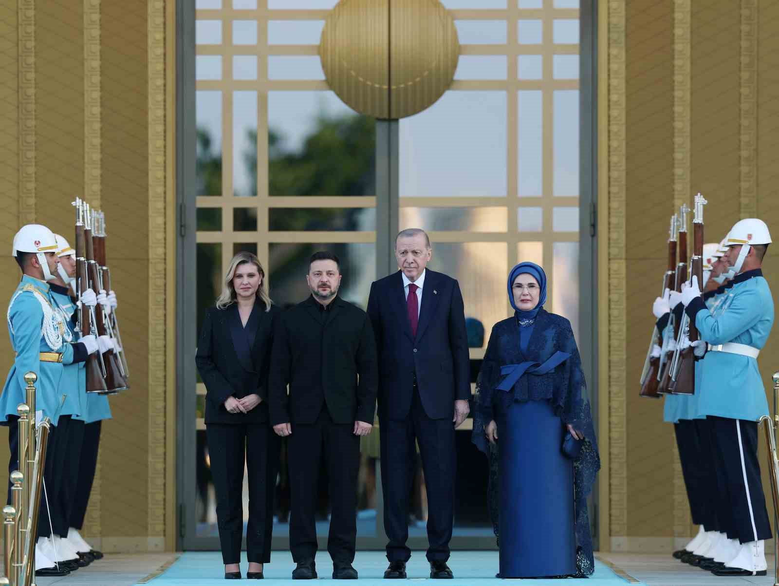 devlet ve hukumet baskanlari ile esleri onuruna cumhurbaskanligi kulliyesinde resepsiyon verildi 24 hrAV7X9d