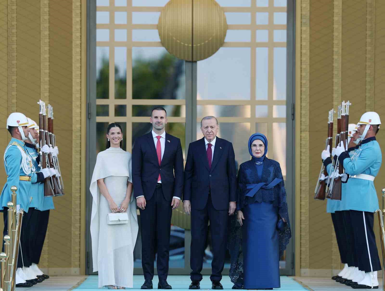 devlet ve hukumet baskanlari ile esleri onuruna cumhurbaskanligi kulliyesinde resepsiyon verildi 26 dsgVrEbX
