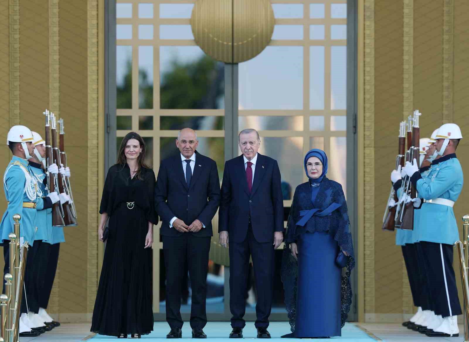 devlet ve hukumet baskanlari ile esleri onuruna cumhurbaskanligi kulliyesinde resepsiyon verildi 27 1BlXHQYm