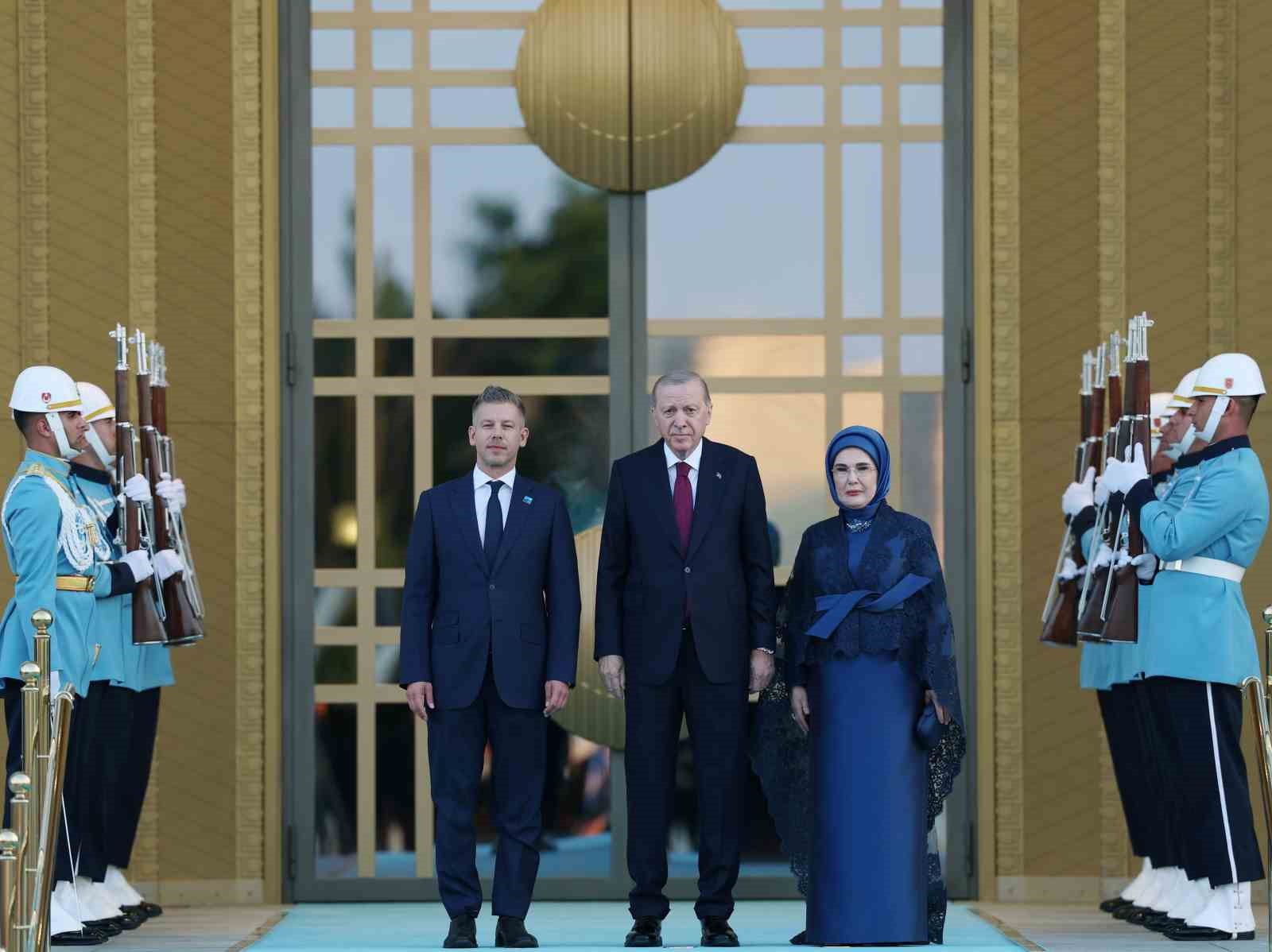 devlet ve hukumet baskanlari ile esleri onuruna cumhurbaskanligi kulliyesinde resepsiyon verildi 30 1DDfCOBY
