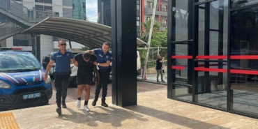 devlete-ve-polise-hakaret-eden-yabanci-uyruklu-sahis-serbest-birakildi-cMbAu9Bz.jpg