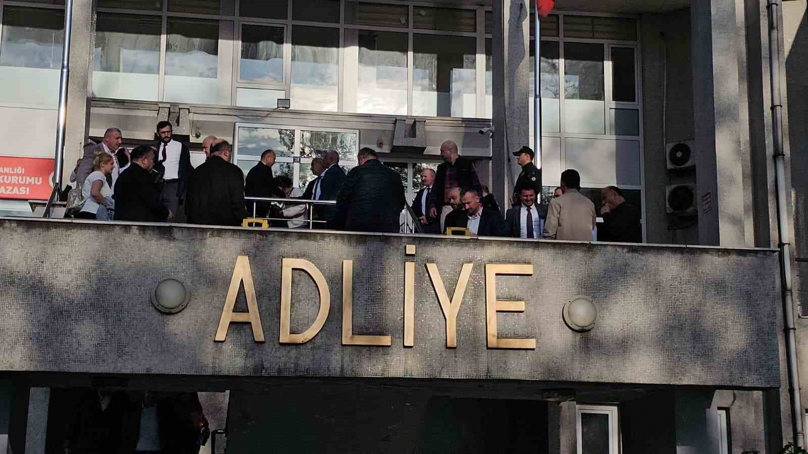 Devrek davasında ilk duruşma tamamlandı: Eski Başkan Bozkurt’un ev hapsi kaldırıldı 7 devrek davasinda ilk durusma tamamlandi eski baskan bozkurtun ev hapsi kaldirildi 3 TPnY4G2r
