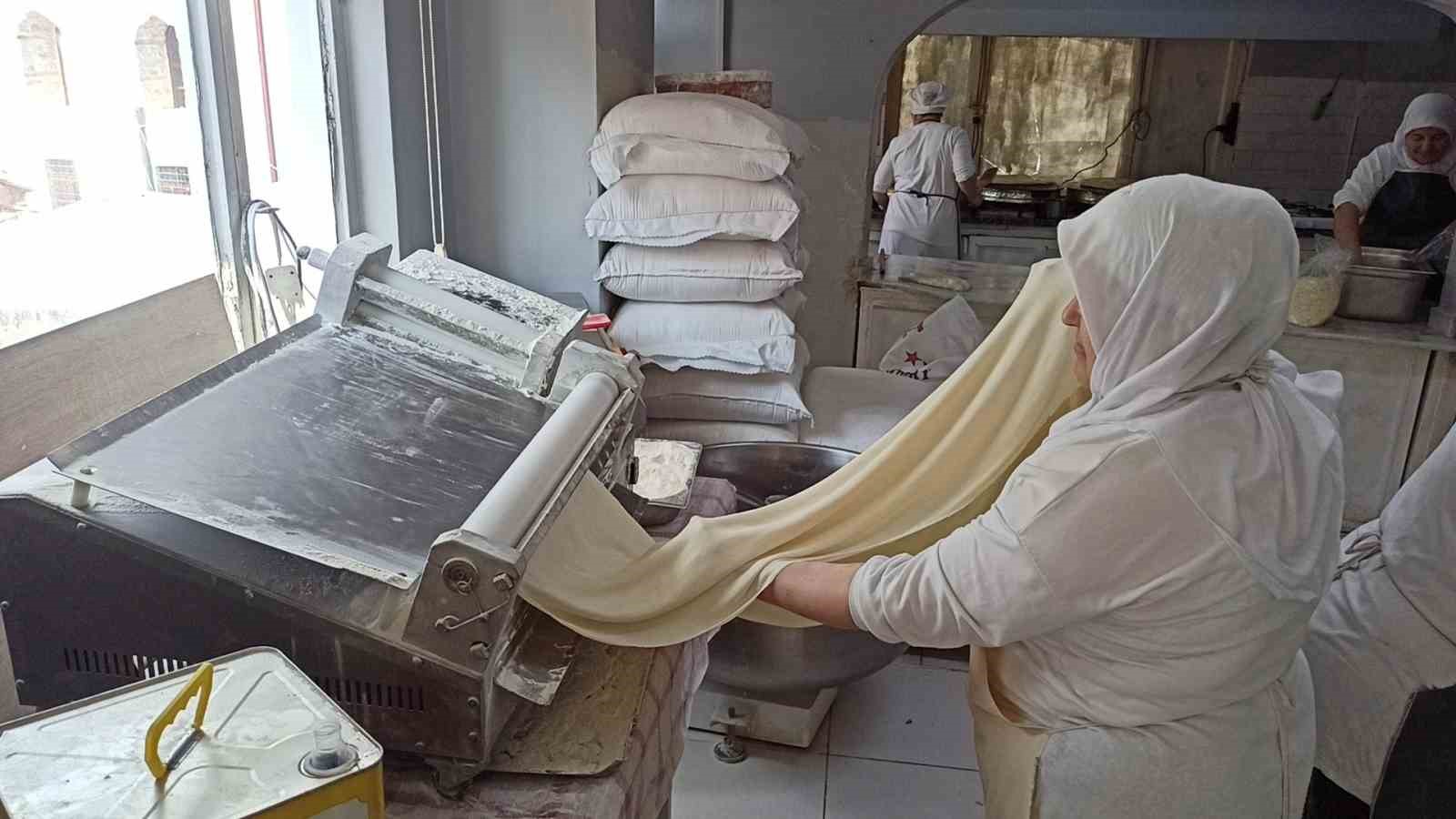 devrekin tescilli beyaz baklavasi bayram sofralarina hazirlaniyor 1 gTRBjYm3
