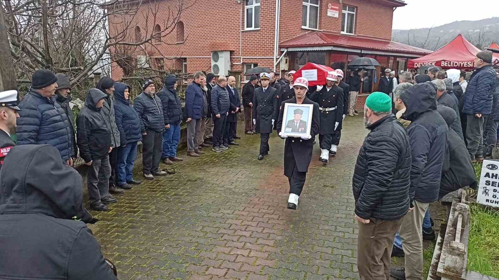 devrekli kibris gazisi son yolculuguna dualarla ugurlandi 2 A3uVfeR3