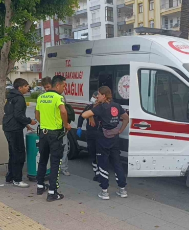 devrilen-motosikletle-beraber-metrelerce-suruklendiler-sJAmiYWi.jpg
