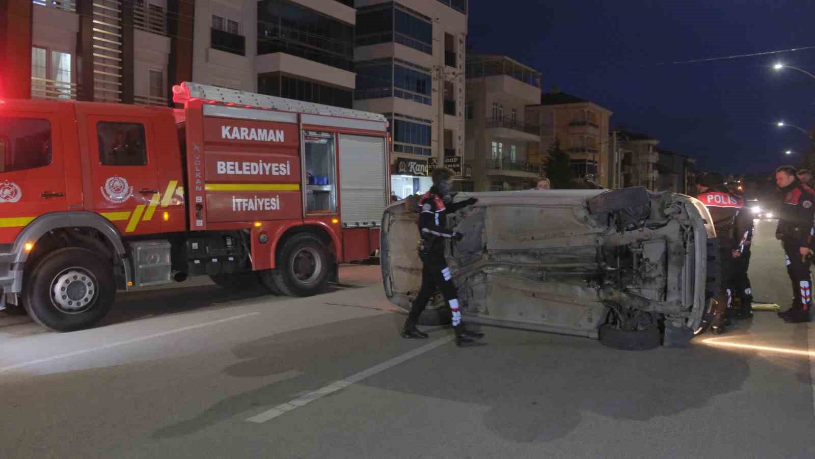 devrilen otomobilin altinda kalan surucu itfaiye ekiplerince cikarildi 2 MiajWrI1