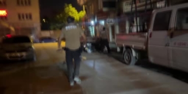 devriyede-kavgaya-denk-gelen-polis-taskinlik-cikartan-2-genci-gozaltina-aldi-fi6cqvM4.jpg