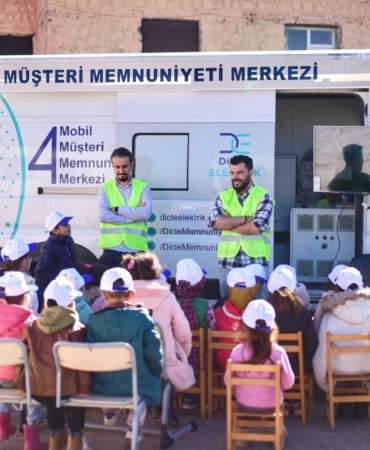 dicle-elektrikten-5-bin-kadin-ve-cocuga-enerji-tasarrufu-egitimi-hrNGK8wO.jpg