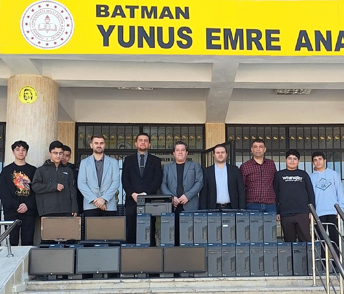 dicle elektrikten egitime teknoloji destegi 1 6pyI4RNK