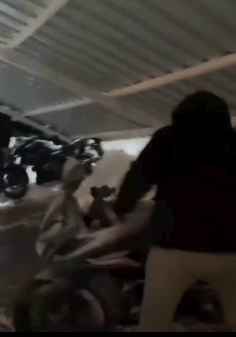 dicle universitesindeki yurdun otopark catisi coktu 0 jaLCAsti