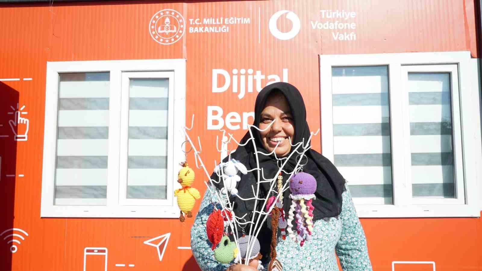 dijital benim isim projesiyle 61 binden fazla kadin kursiyere ulasildi 1 FdDP8Rs5