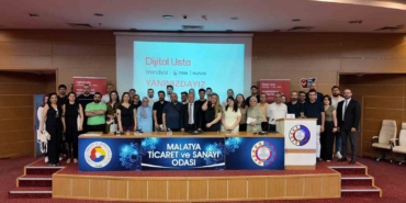 dijital-usta-yaninizdayiz-projesi-deprem-bolgesindeki-dort-ilde-tamamlandi-4eui81HO.jpg