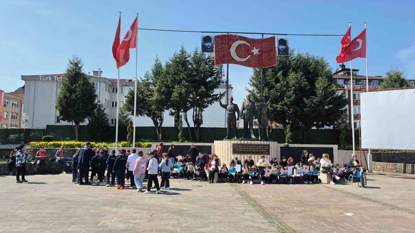 dikkat dagitan ortama ragmen dikkat cekmeyi basardilar 2 ROPRn1cI