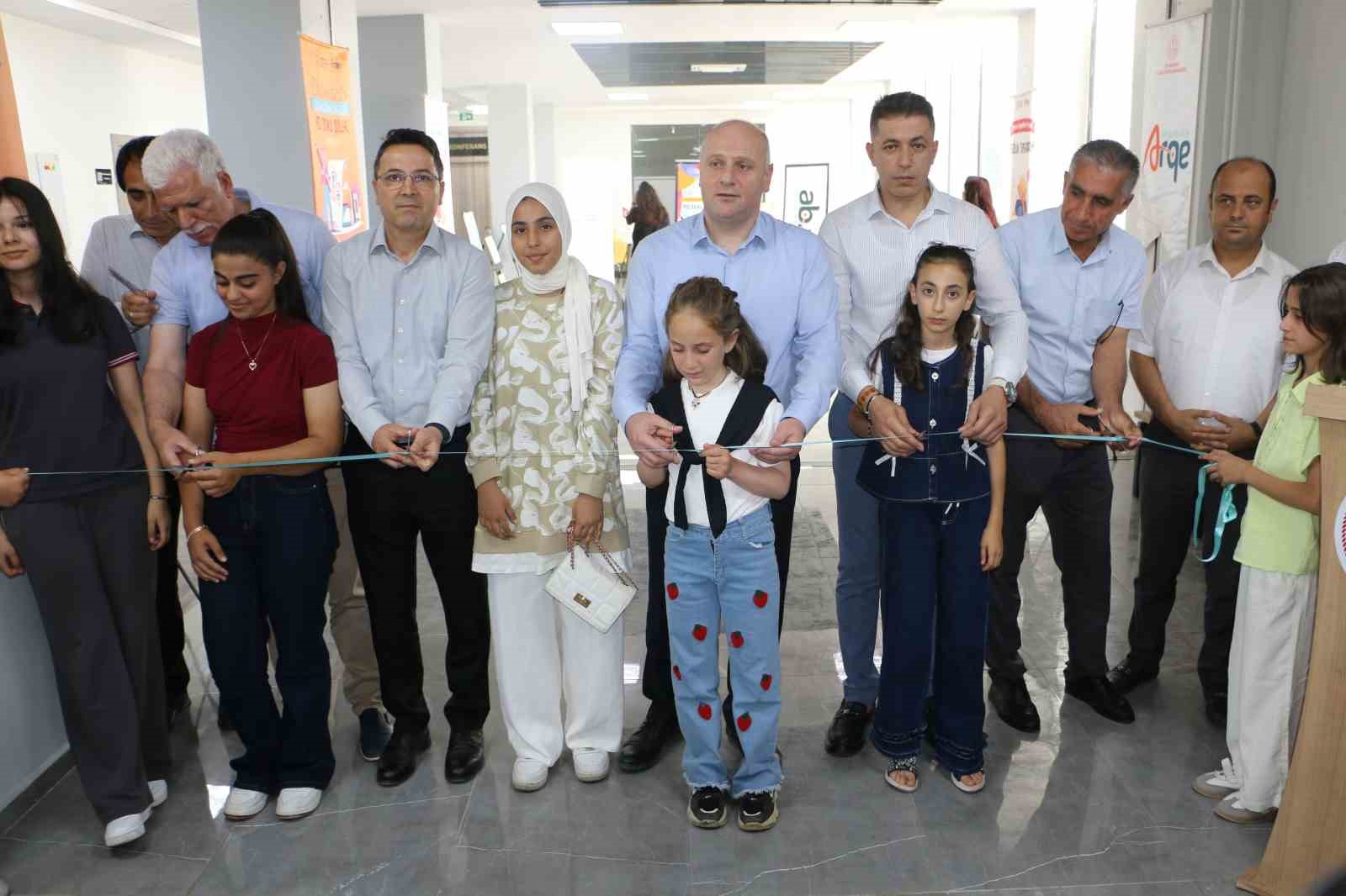 Dilimizin Zenginlikleri Projesinde ödüller sahiplerini buldu 4 dilimizin zenginlikleri projesinde oduller sahiplerini buldu 0 PCZXSdaf