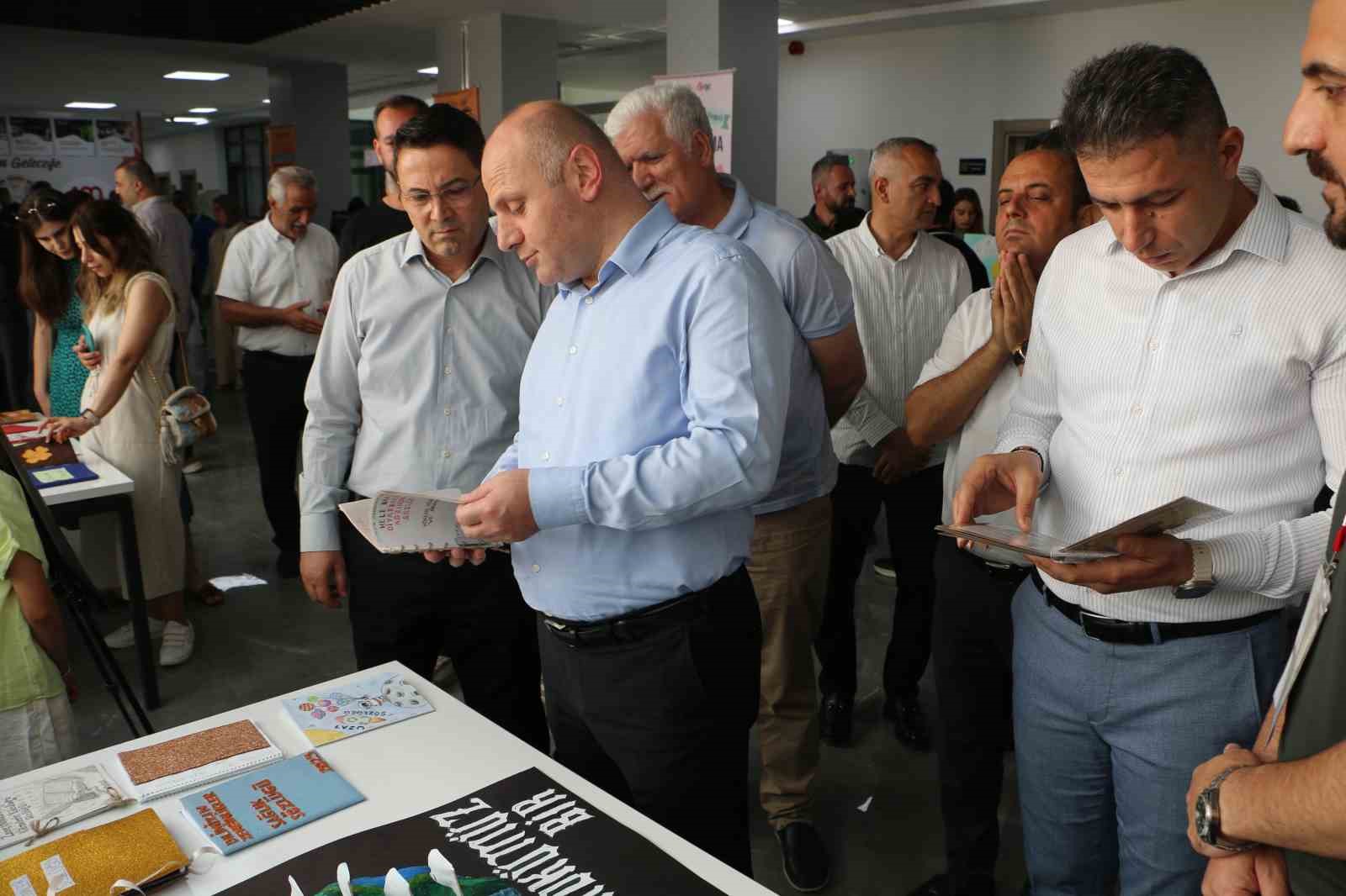 Dilimizin Zenginlikleri Projesinde ödüller sahiplerini buldu 6 dilimizin zenginlikleri projesinde oduller sahiplerini buldu 2 HjAPB5Mq