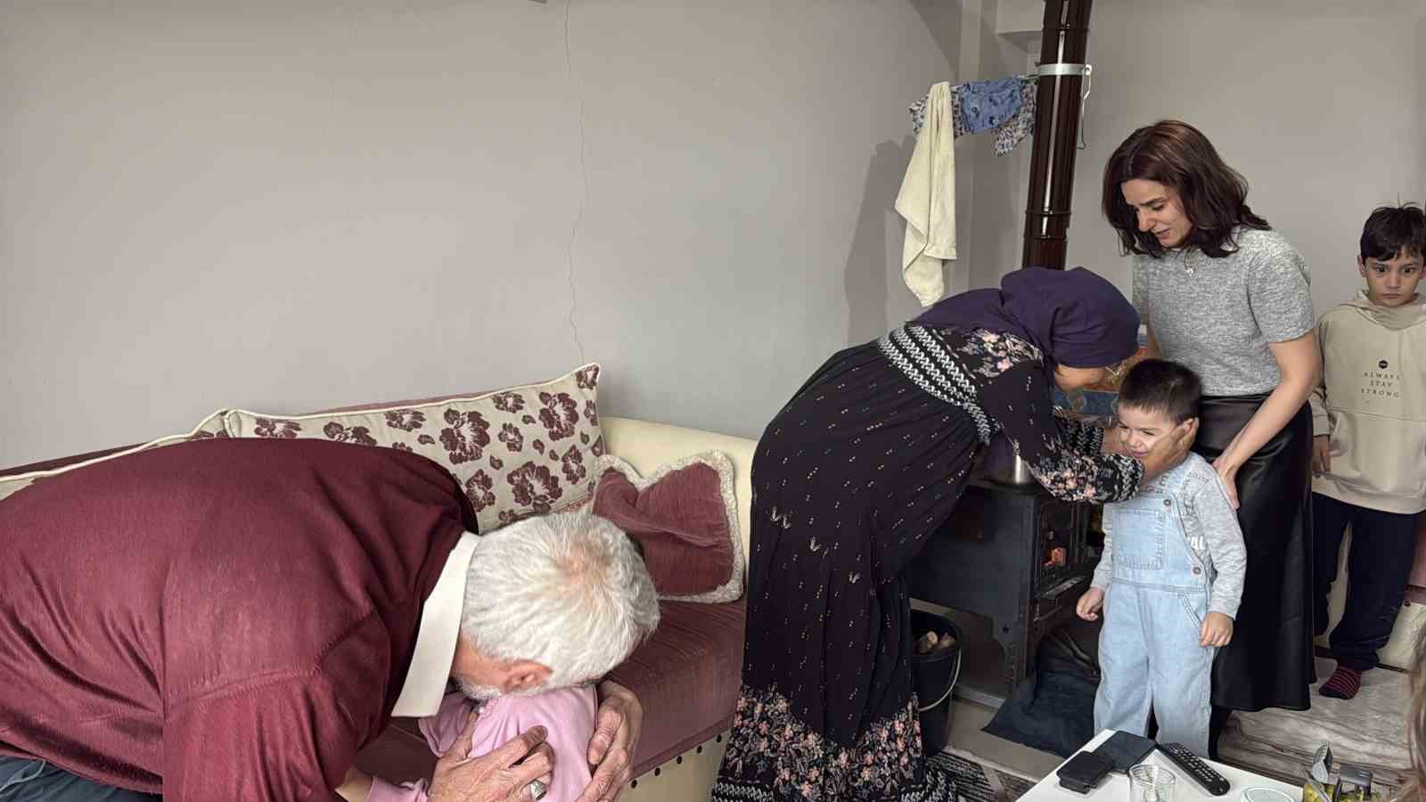diller sustu sevgi konustu bu bayram herkesi duygulandirdi 7 mdWgDj2D