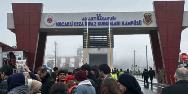 dilovasindaki-parfum-tesisi-yangini-davasinda-saniklar-hakim-karsisinda-dKqWVOqh.jpg