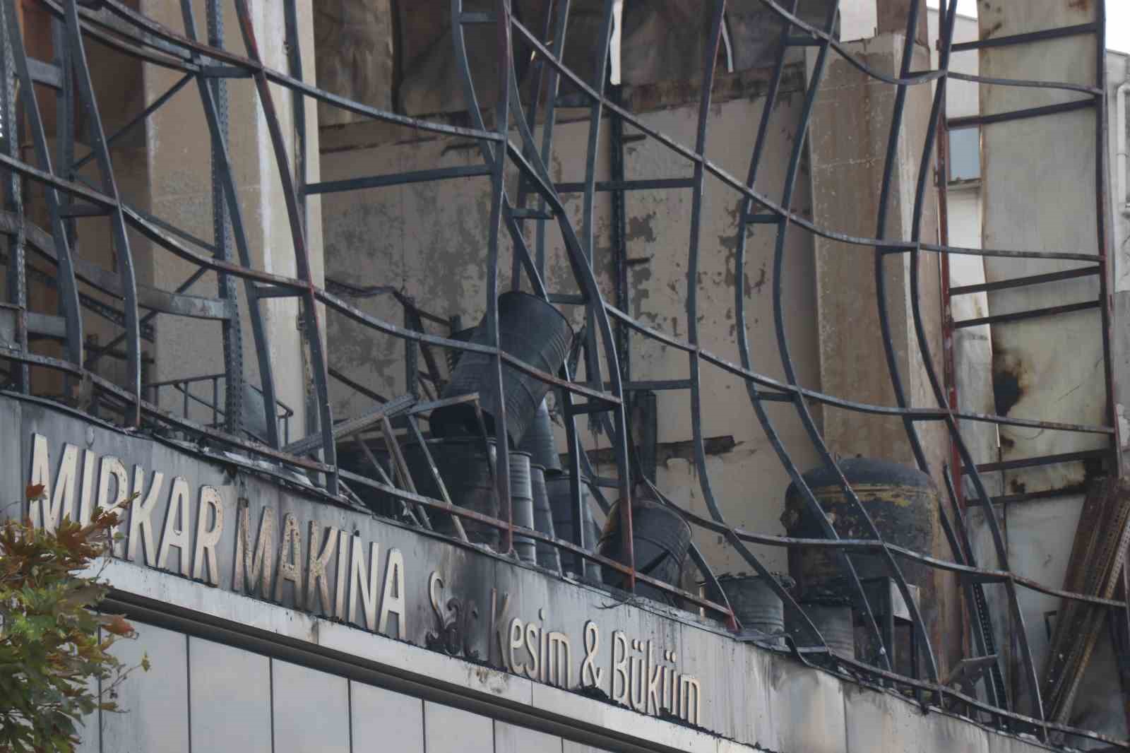 dilovasindaki yangina iliskin belediye baskani yardimcisi ile 4 kisi aciga alindi 2 MKd92NDC