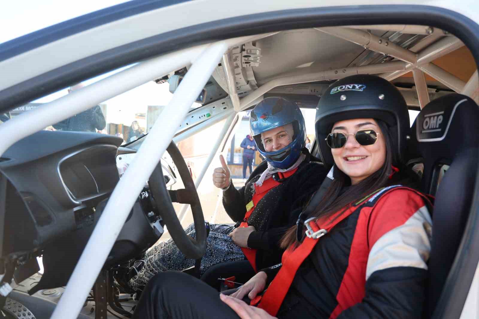 dimili kadinlardan copilot deneyimi 1