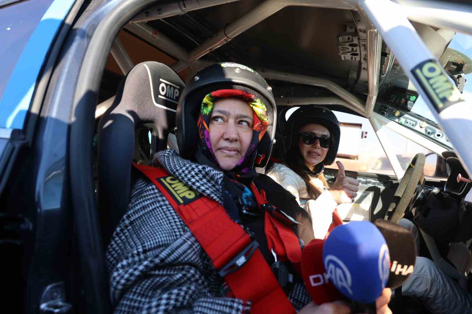 dimili kadinlardan copilot deneyimi 3 Nvnj3F5S