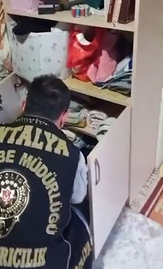 dini duygulari istismar ederek 2 milyon liralik vurgun yapan 2 sahis tutuklandi 1 m9tOlh2w