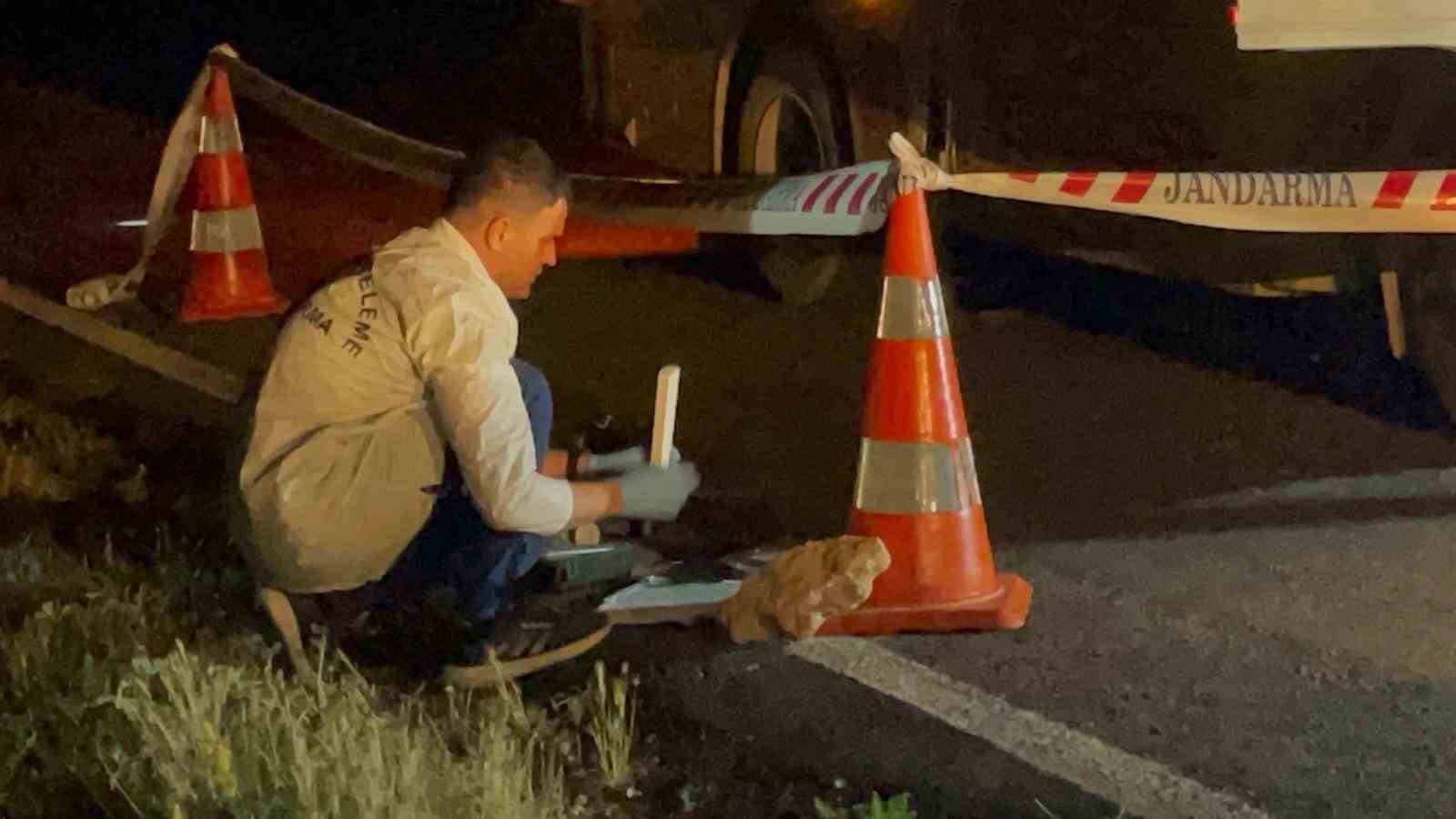 Direksiyon başında kalp krizi geçiren tanker sürücüsü hayatını kaybetti 4 direksiyon basinda kalp krizi geciren tanker surucusu hayatini kaybetti 0 3Nm3vO4b