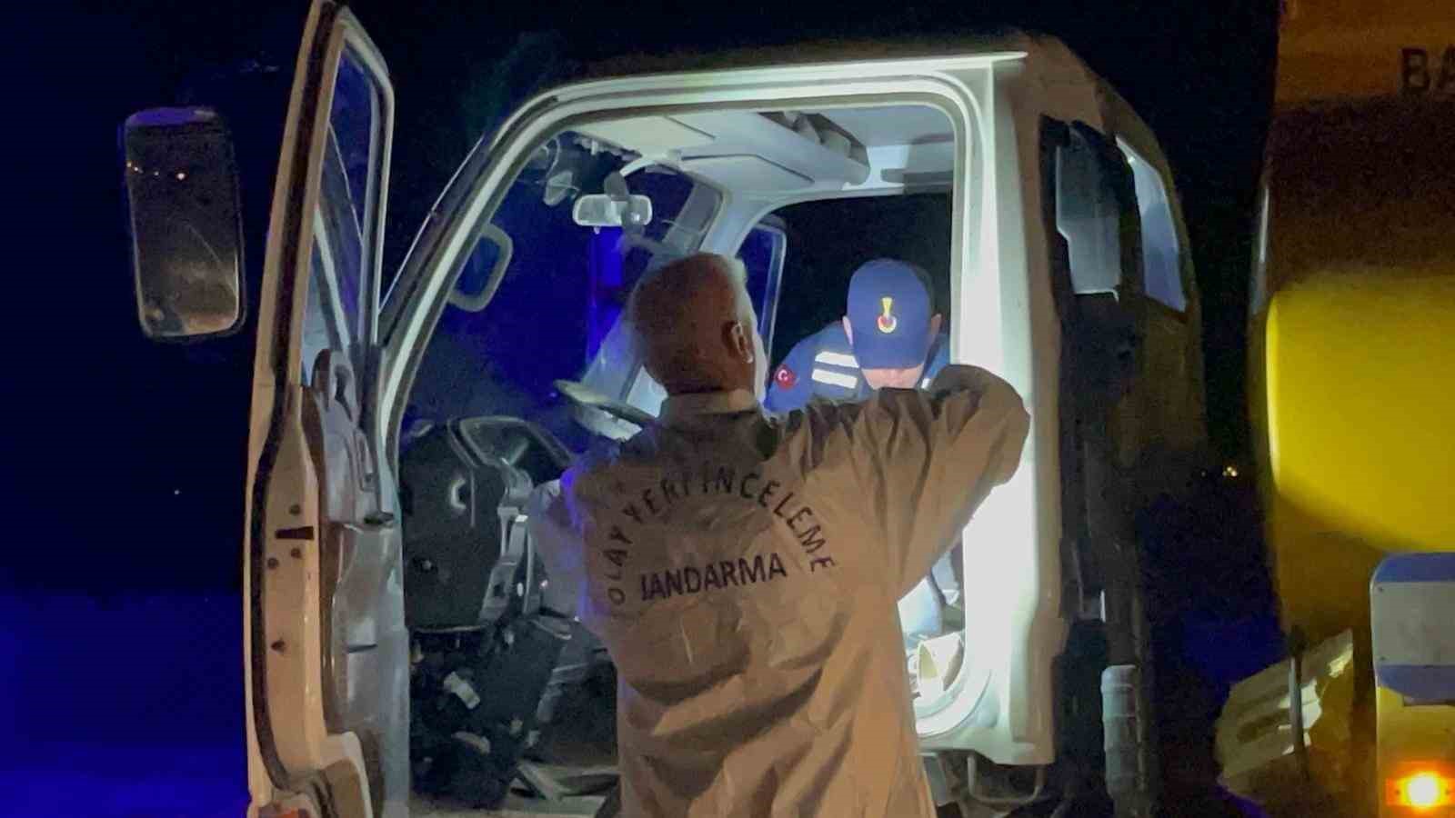 Direksiyon başında kalp krizi geçiren tanker sürücüsü hayatını kaybetti 7 direksiyon basinda kalp krizi geciren tanker surucusu hayatini kaybetti 3