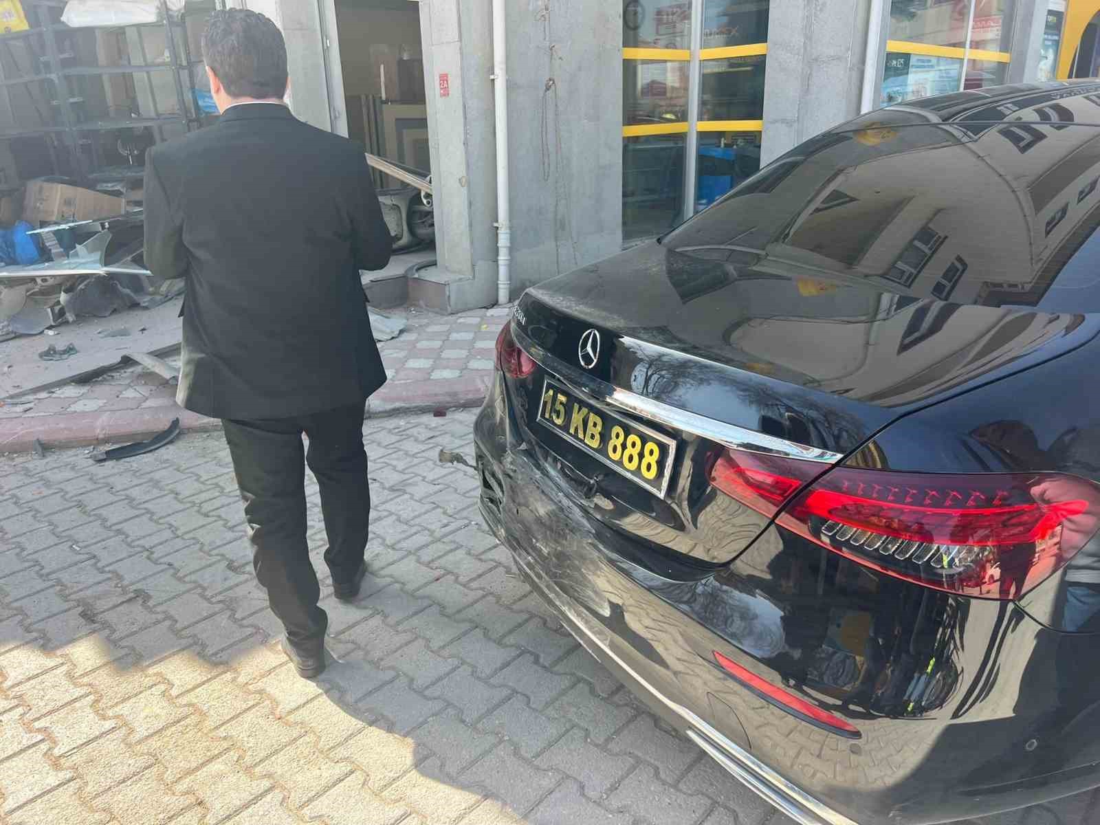 direksiyon basinda kalp krizi gecirerek hayatini kaybetti 1 PHbfqyqm