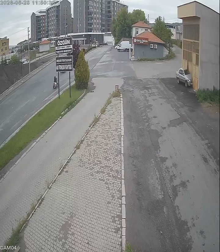 direksiyonda bayildi bos dukkana carparak durabildi 1 vEXjYCrE