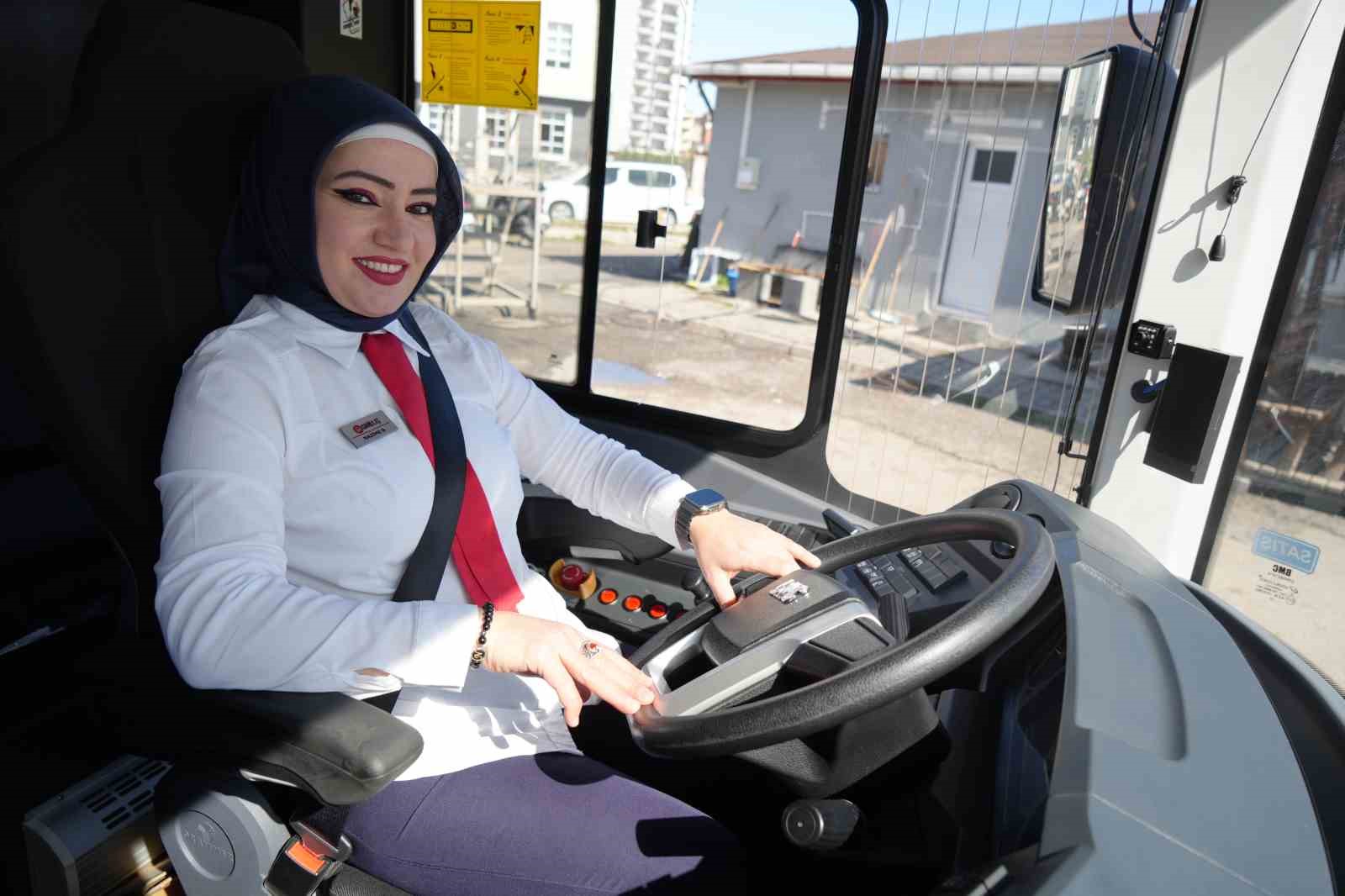 direksiyonda kadin gucu samsunda yolculari kadin soforler tasiyor 5 tbwFyGUc