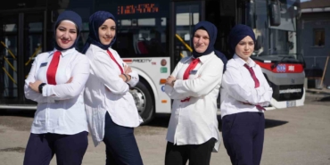 direksiyonda-kadin-gucu-samsunda-yolculari-kadin-soforler-tasiyor-KRy3UujH.jpg
