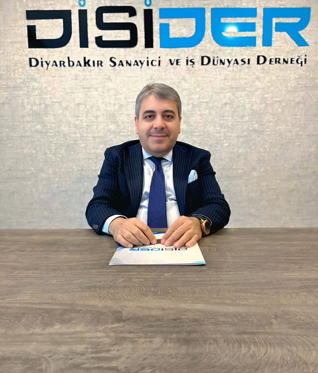 disider kuresel isinma ve iklim degisikligi tehlikesine dikkat cekti 0 pKTVqu16
