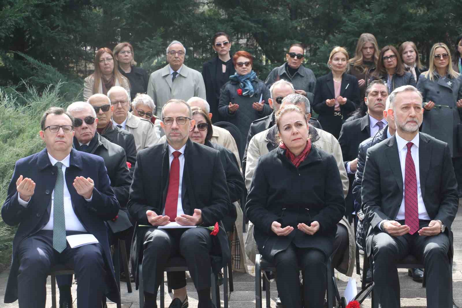 disisleri bakan yardimcisi gumrukcu canakkale zaferi bir neslin belki de en parlak temsilcilerini yitirdigimiz