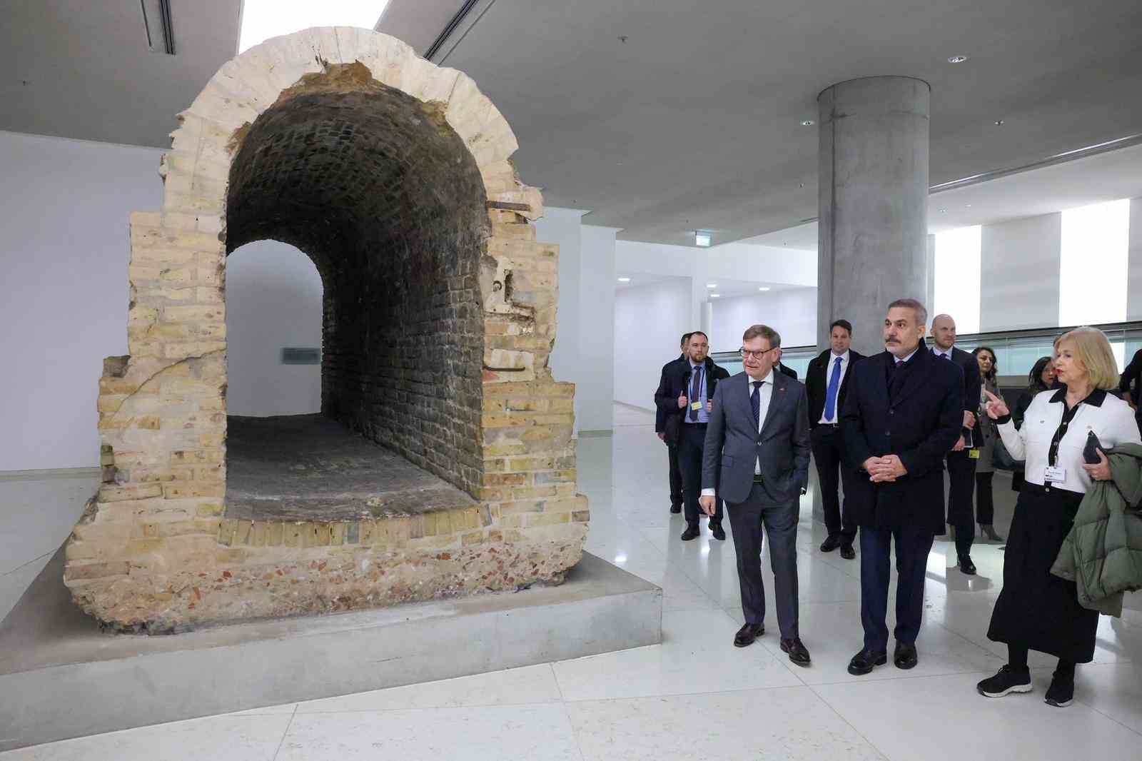 disisleri bakani fidan almanya federal meclisini ziyaret etti 4 iDym2HiF