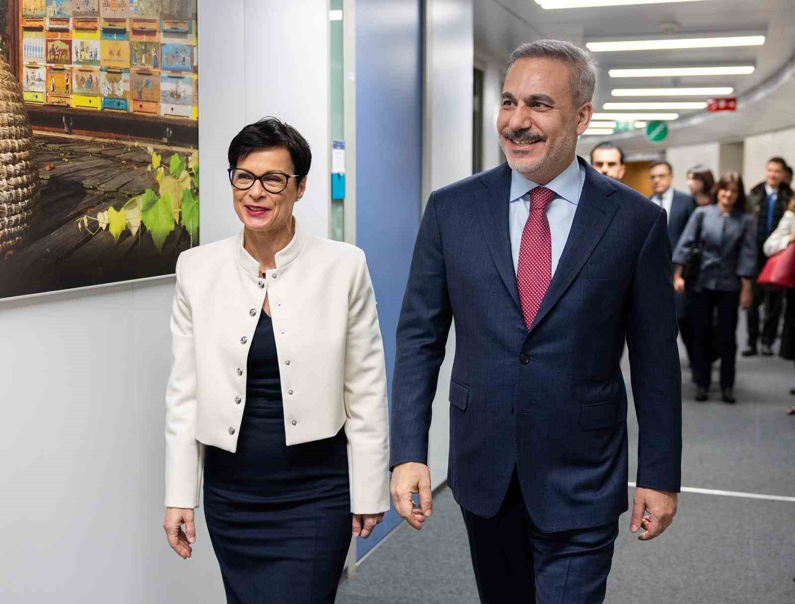 disisleri bakani fidan belcikada 0 jXzclOIV