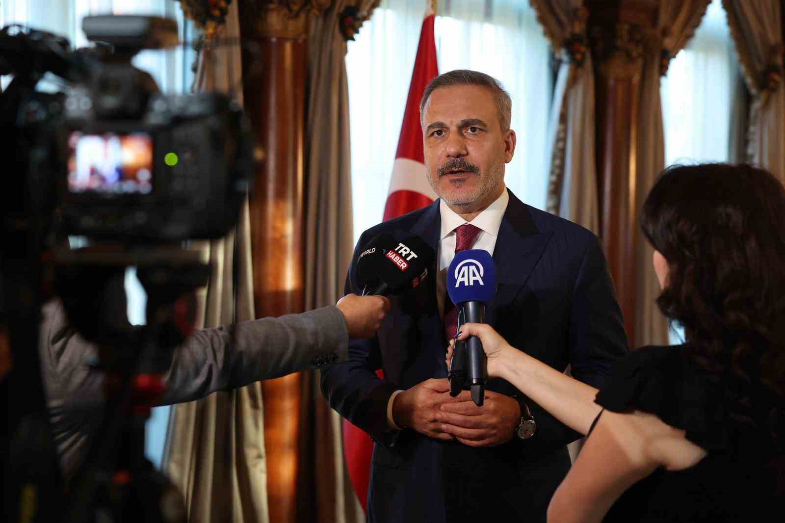 disisleri bakani fidan beyaz sarayin suriye meselesinde oldukca yapici bir tavir takinmasi cok olumlu iO2KYTWE