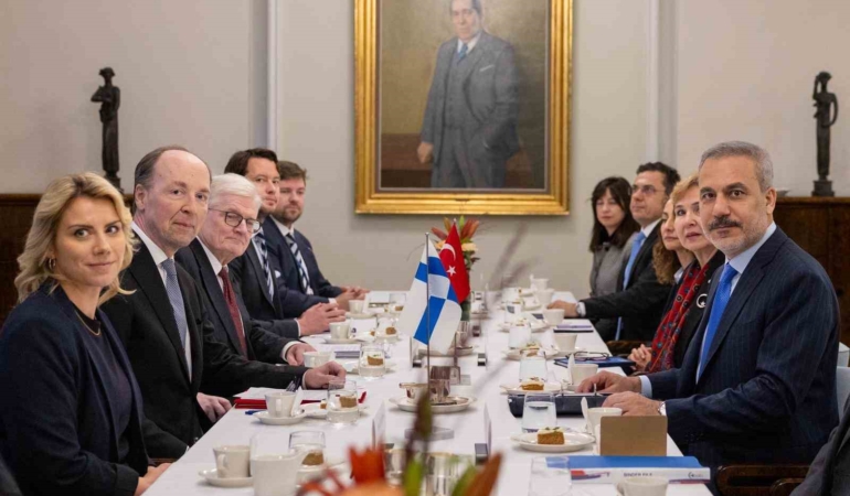 disisleri-bakani-fidan-finlandiya-parlamento-baskani-halla-aho-ile-bir-araya-geldi-5tNmA323.jpg
