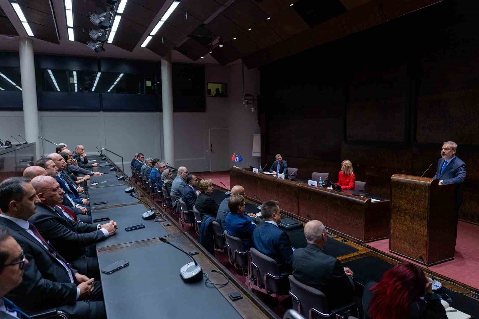 disisleri bakani fidan finlandiya turkiye parlamentolararasi dostluk grubunun duzenlendigi toplantida konustu 3 wdjrJNsf