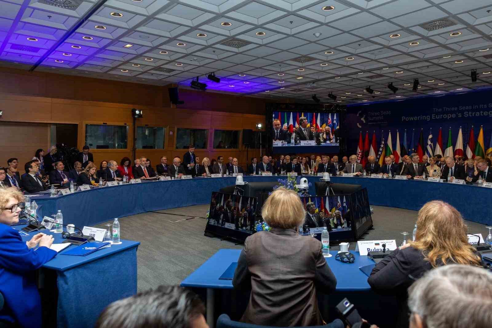 disisleri bakani fidan hirvatistanda 2 tWQPwAnJ